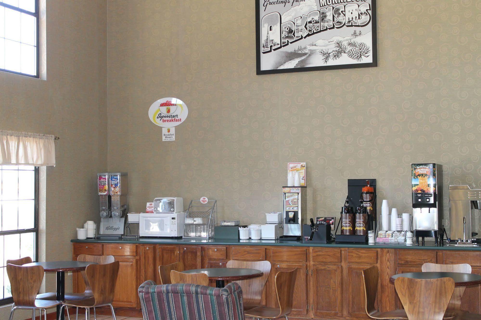 Super 8 By Wyndham Morrilton Motel Bagian luar foto